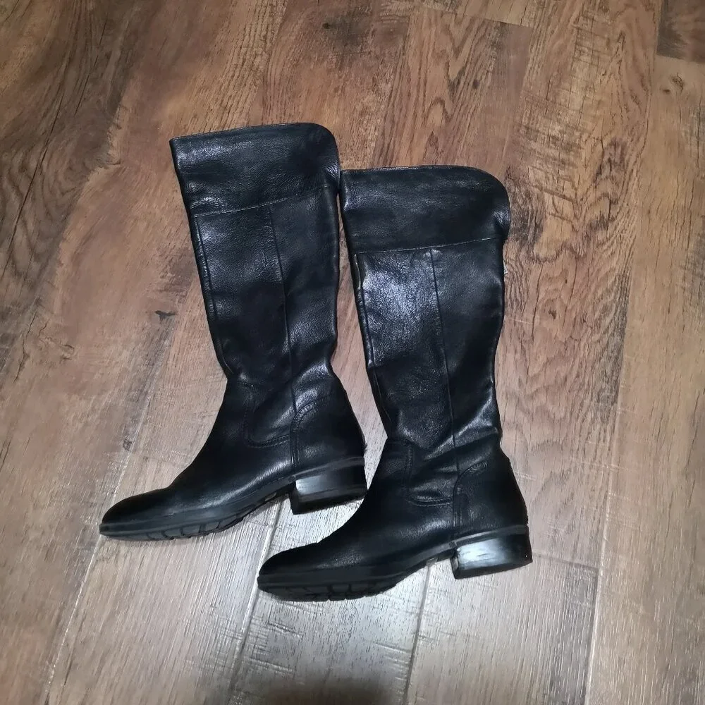 Nine West Black Leather‎ Knee High Boots Size 6M